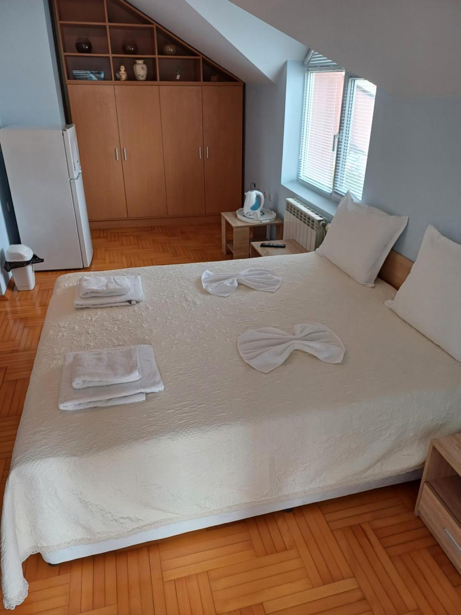 Guest Rooms Deva Μπουργκάς Εξωτερικό φωτογραφία