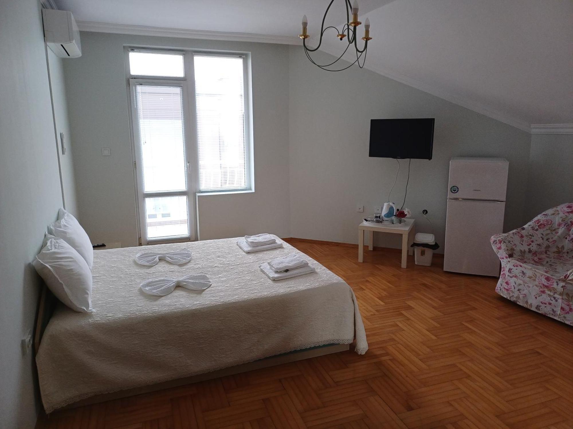 Guest Rooms Deva Μπουργκάς Εξωτερικό φωτογραφία