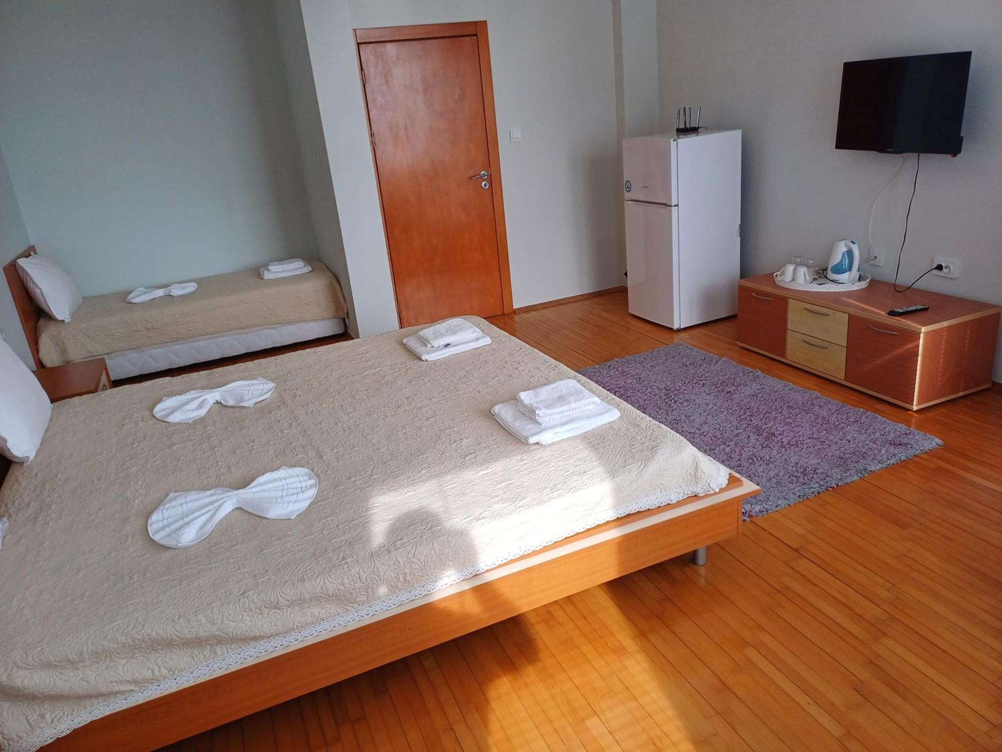 Guest Rooms Deva Μπουργκάς Εξωτερικό φωτογραφία