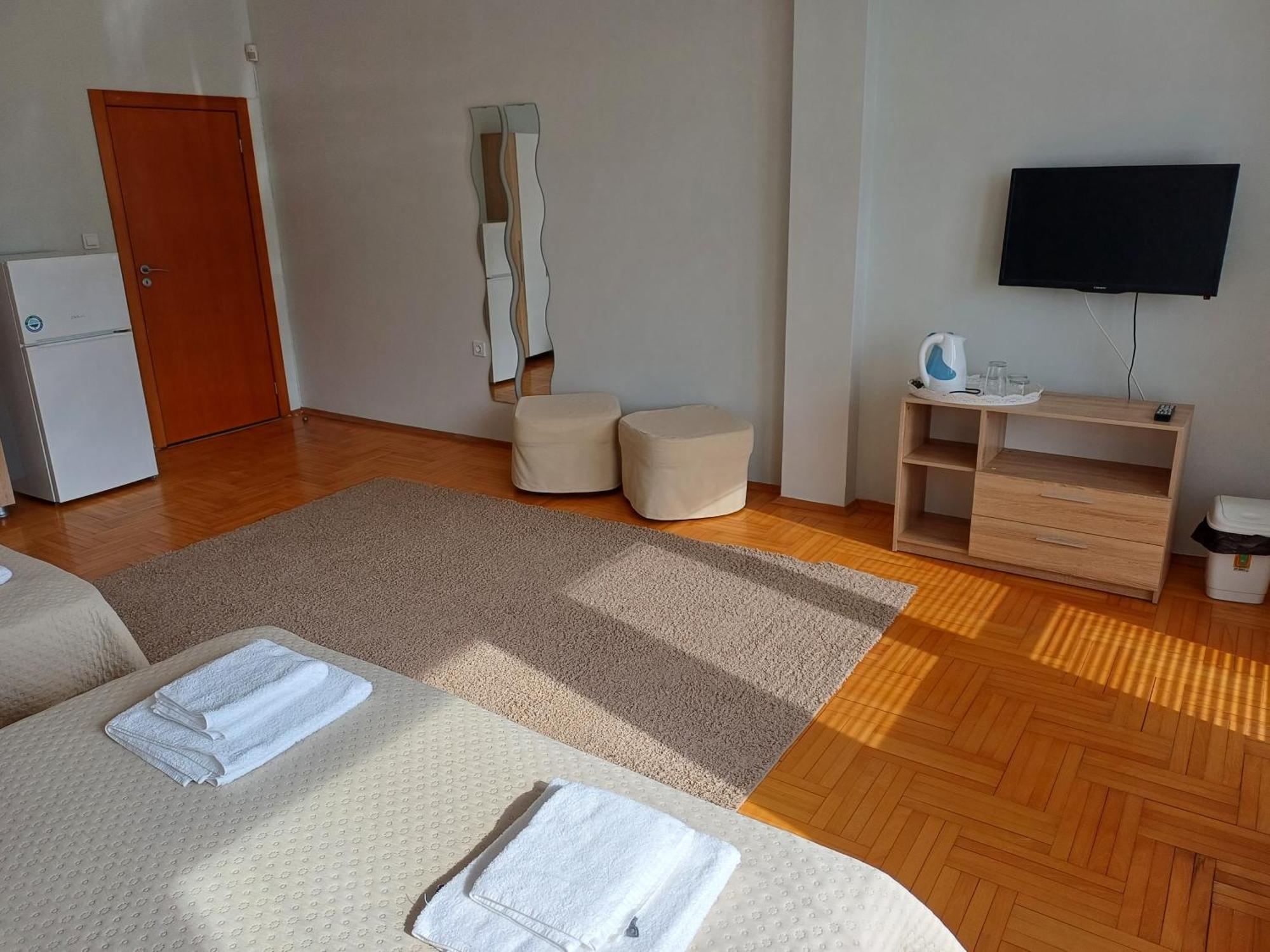 Guest Rooms Deva Μπουργκάς Εξωτερικό φωτογραφία