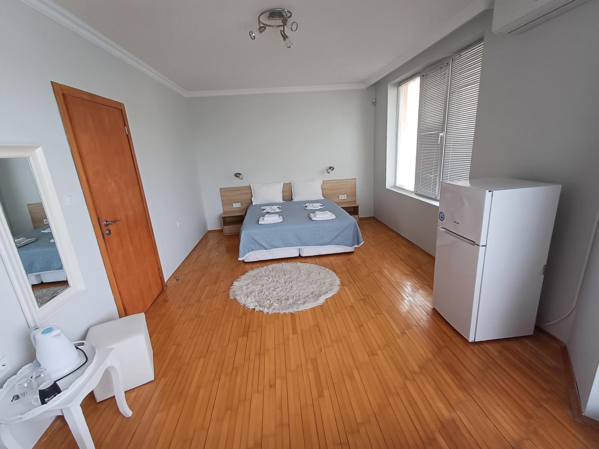 Guest Rooms Deva Μπουργκάς Εξωτερικό φωτογραφία