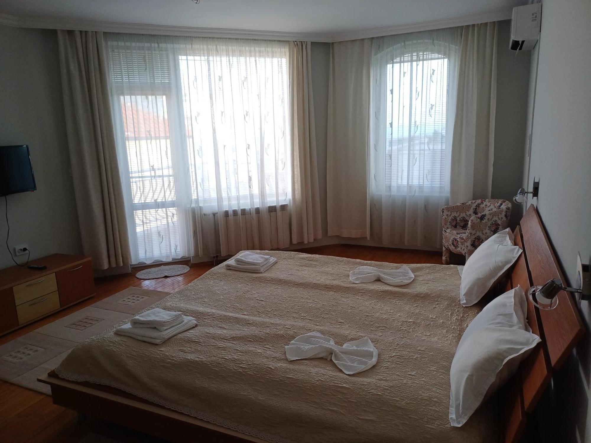 Guest Rooms Deva Μπουργκάς Εξωτερικό φωτογραφία