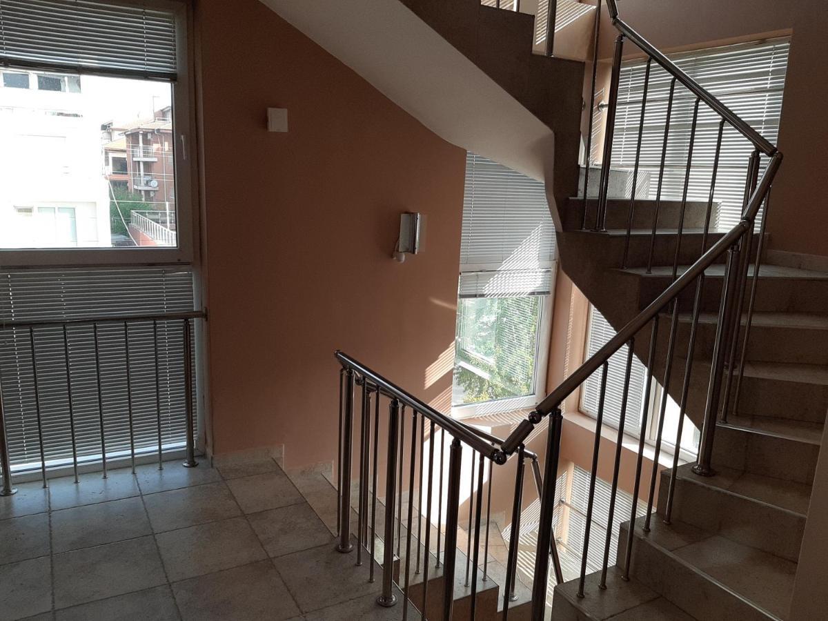 Guest Rooms Deva Μπουργκάς Εξωτερικό φωτογραφία